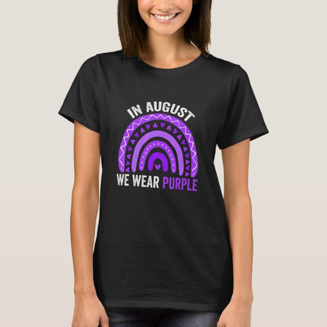 In August We Wear Purple Overdose Awareness Month T-Shirt (Vorderseite)
