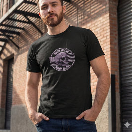 In den USA hergestelltes, abgenutztes, violettes T T-Shirt