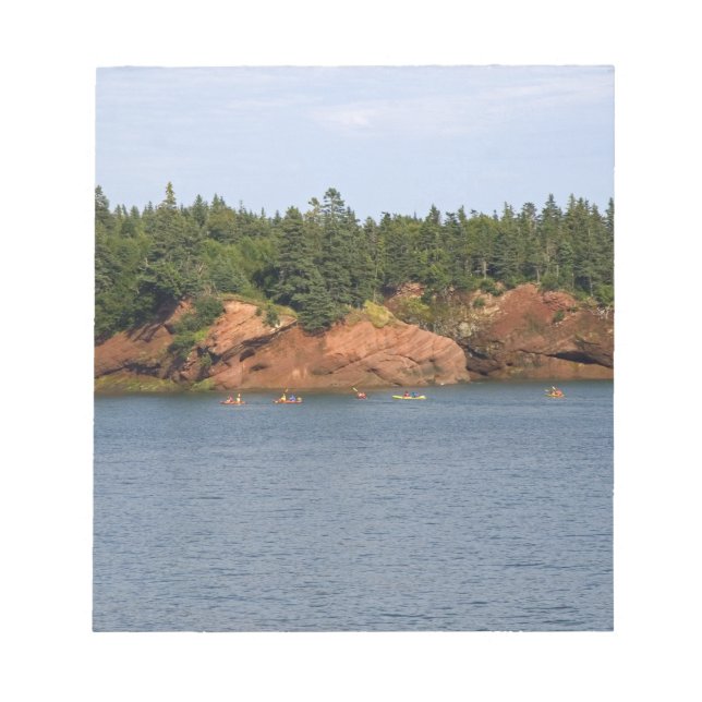 In der Bay of Fundy in St. wird Kajak gefischt. Notizblock (Vorderseite)