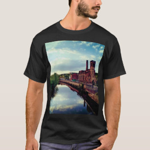 In der Industrie T-Shirt
