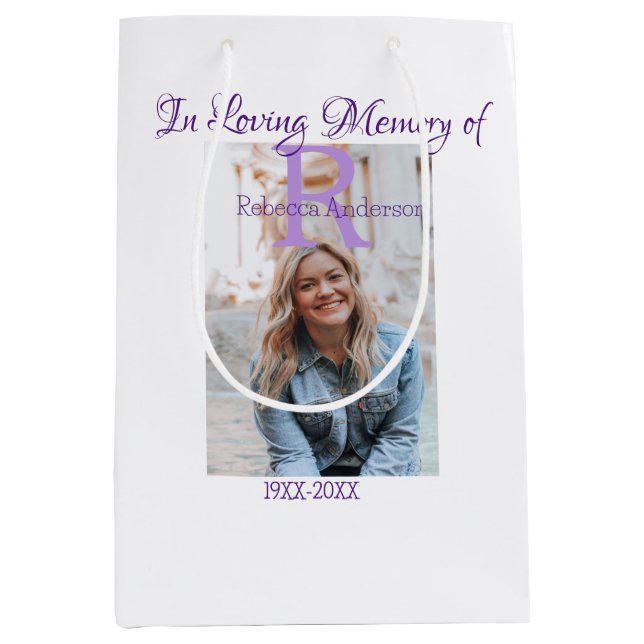 In der liebevollen Erinnerung an den Speicher-Keep Mittlere Geschenktüte (Vorderseite)