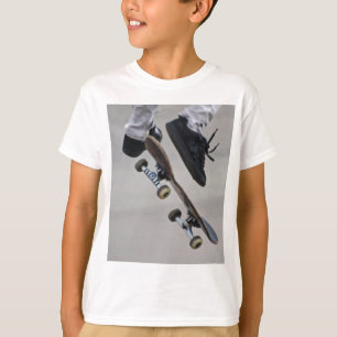 In der Luft Skateboard T-Shirt