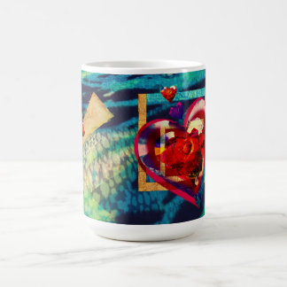 In der Stille gehaltene Tasse