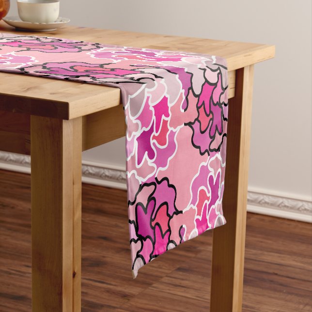In die geometrische Form des rosa Mitteljahrs Kurzer Tischläufer (Beispiel)