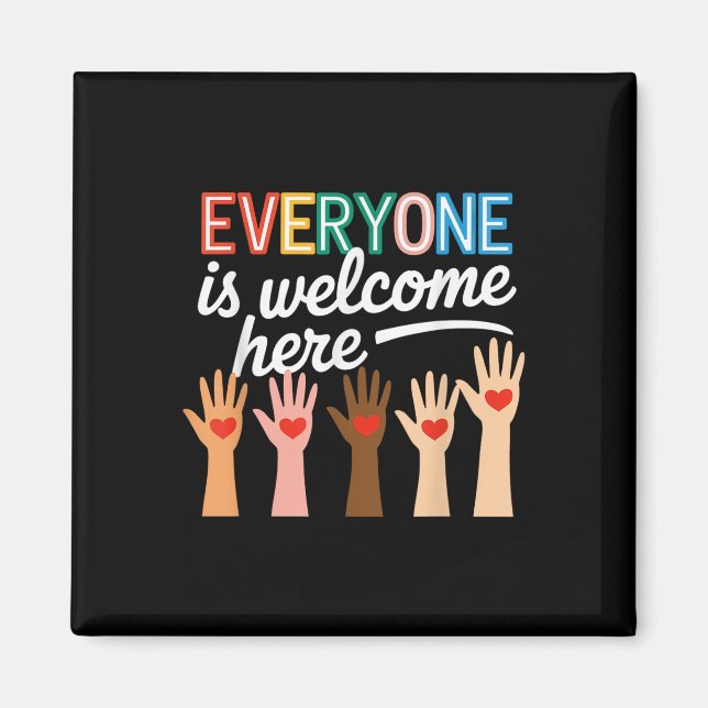 In diesem Saal sind alle willkommen hier Lehrerstu Magnet (Vorne)