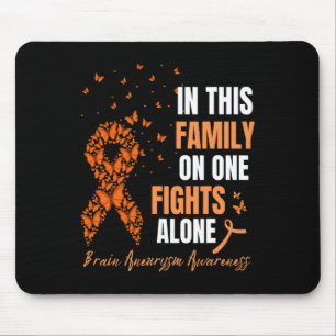 In dieser Familie kämpft niemand allein gegen Hirn Mousepad