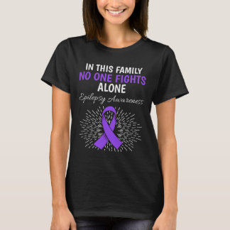 In dieser Familie keine Epilepsie Bewusstsein Lila T-Shirt