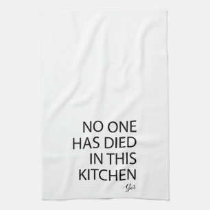 In dieser Küche ist noch niemand gestorben, doch l Handtuch