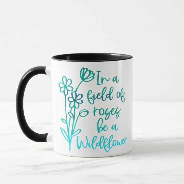 In einem Bereich der Rose, SEIN eine WILDBLUME Tasse (Links)