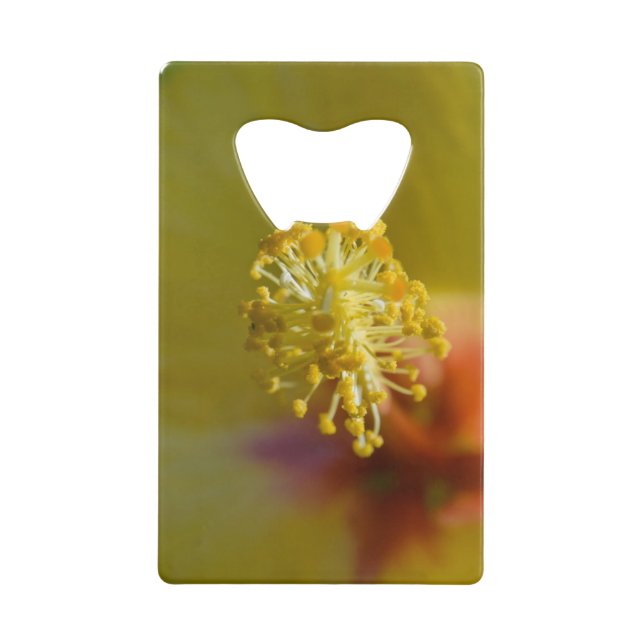 In einem gelben hawaiianischen Hibiskus Geldbeutel Flaschenöffner (Vorderseite)