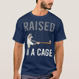 In einem Käfig-Baseball angehäuft T-Shirt