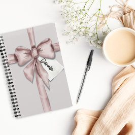 In einem rosa Bugheft verpackt Notizbuch