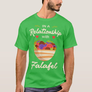 In einer Beziehung zu Falafel Hummus Veganes Veget T-Shirt