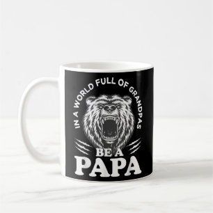 In einer Welt voller Grandpas ist ein Papa-Bär Kaffeetasse