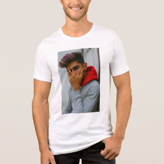 In Gedenken an Danish Zehen – Angel Vibes Design Tri-Blend Shirt