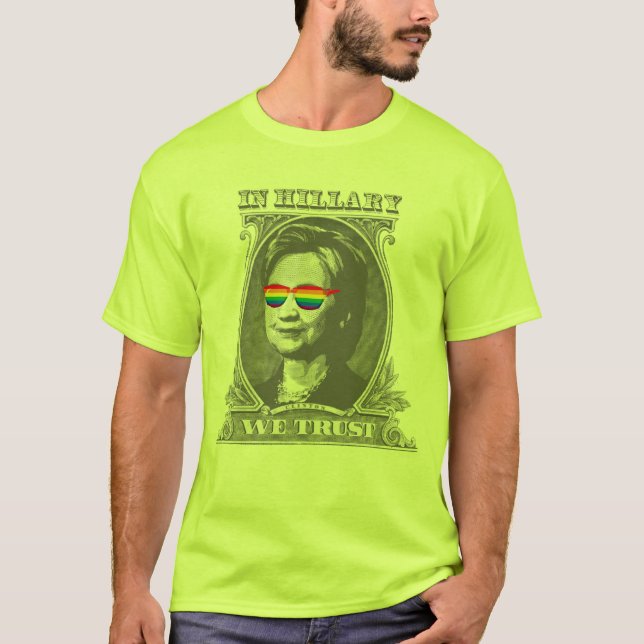 In Hillary vertrauen wir T-Shirt (Vorderseite)