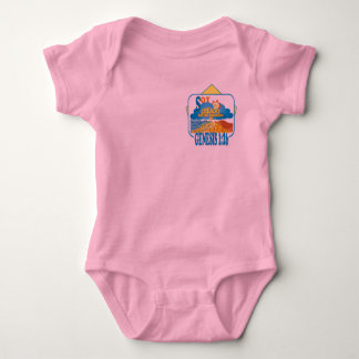 In ihrem T - Shirt höre ich Pink Esp