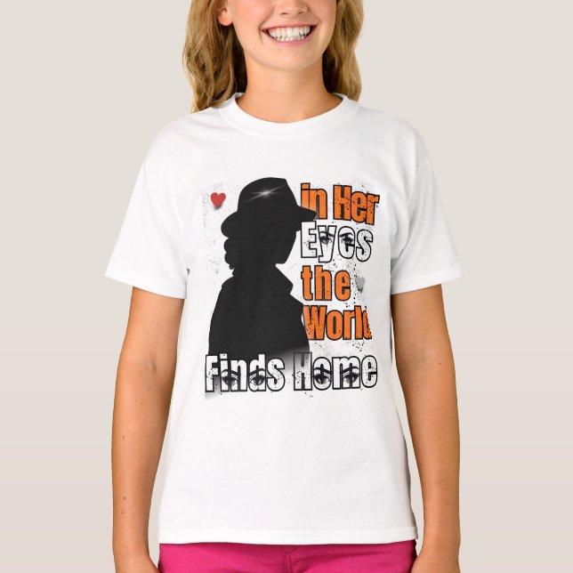 In ihren Augen findet die Welt Zuhause - Romantisc T-Shirt (Vorderseite)