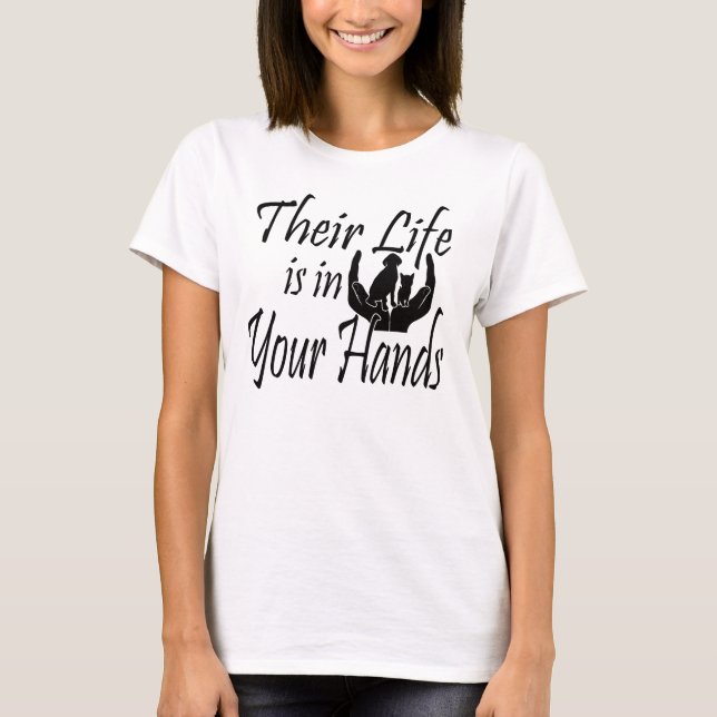 In Ihren Händen T-Shirt (Vorderseite)