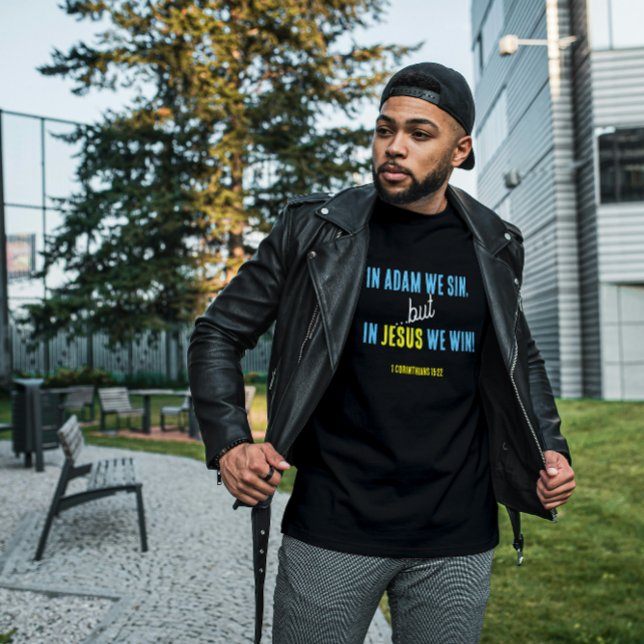 In Jesus gewinnen wir | Inspiration: Bibelverse T-Shirt (Von Creator hochgeladen)