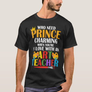 In Liebe mit der künstlerischen Bildung des Lehrer T-Shirt