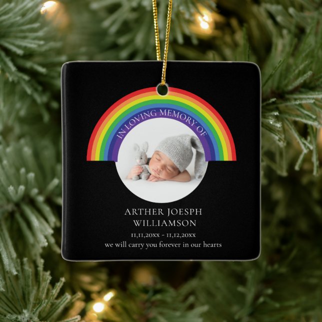 in liebevoller Erinnerung an Regenbogenbaby Erinne Keramikornament (Baum)