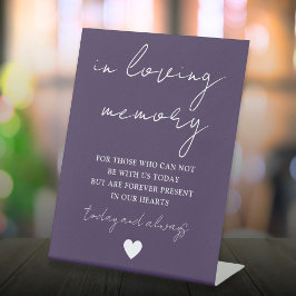In Love Memory Elegantes Skript Lila Sockelschild