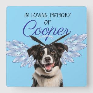 In Love Memory Hund Tribute with Halo and Wings Quadratische Wanduhr