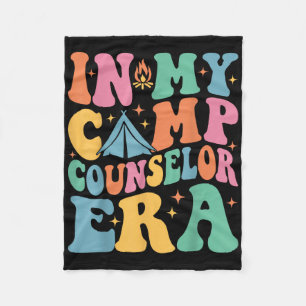 In meinem Camp Counselor Era Groovy Summer Camp Co Fleecedecke
