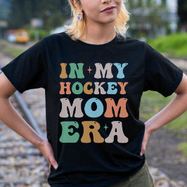 In meiner Hockey-Mama Era Groovy Retro T-Shirt