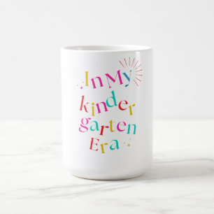 In meiner Kindergarten-Ära – Süße, bunte Retro-Opt Kaffeetasse