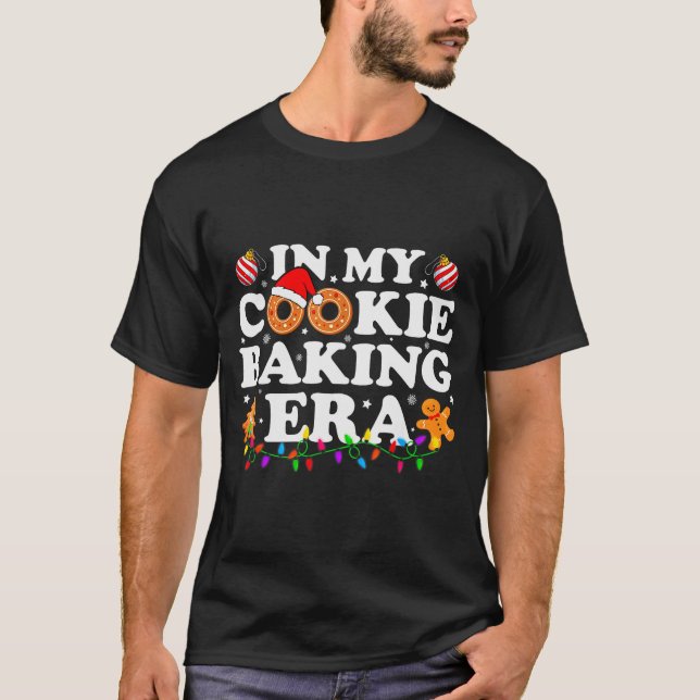 In My Cookie Baking Era Groovy Christmas Tee Famil (Vorderseite)