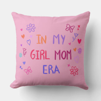 in my girl mom era CRAYON Kissen