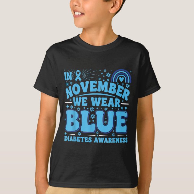 In November We Wear Blue Diabetes Awareness Ribbon T-Shirt (Vorderseite)