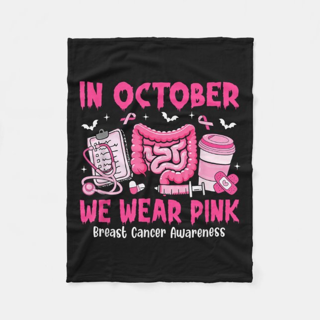 In October We Wear Nk Gastro Nurse Breast Cancer  Fleecedecke (Vorderseite)