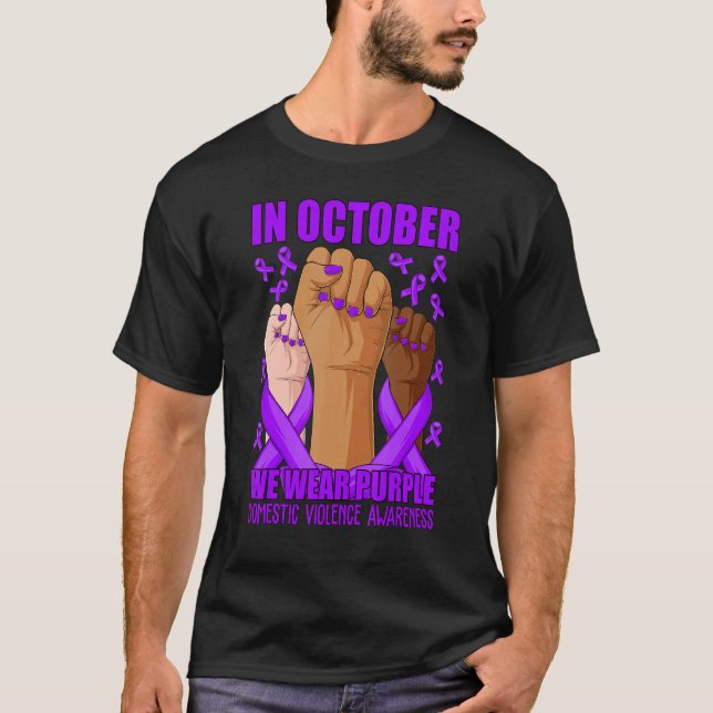 In October We Wear Purple Domestic Violence Awaren T-Shirt (Vorderseite)