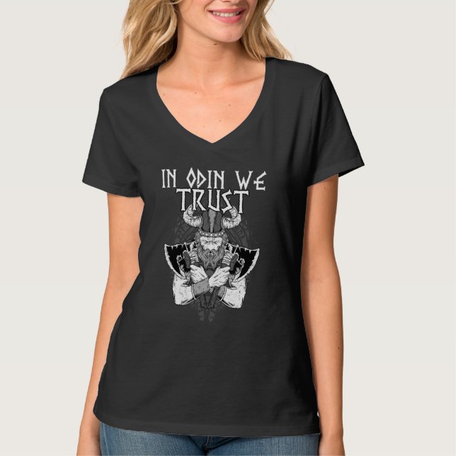 In Odin We Trust I Walhalla Wikinger T-Shirt (Vorderseite)