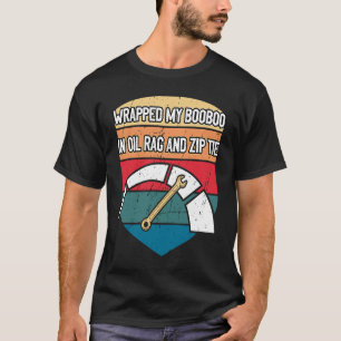 In Öllappen und Kabelbinder eingewickelt KFZ-Mecha T-Shirt