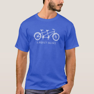 in perfekter Balance Tandem-Radfahrer T-Shirt