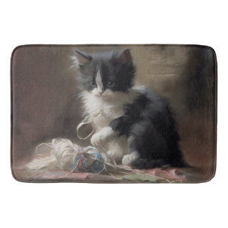 In Schwarz-Weiß-Kitten verworren Badematte