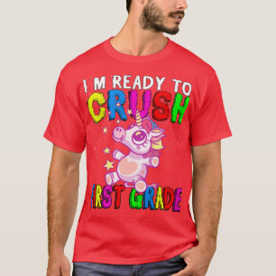 In Vorbereitung, um Kinder in der ersten Klasse zu T-Shirt