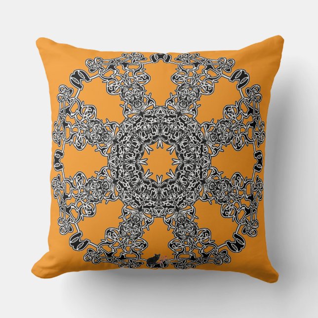 Incandescence Octa Glyph Pillow Kissen (Vorderseite)