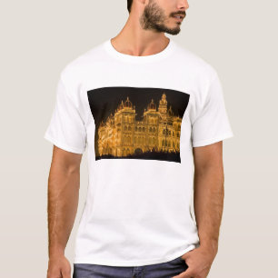 INDIEN, Karnataka, Mysore : Palast des Maharadscha T-Shirt