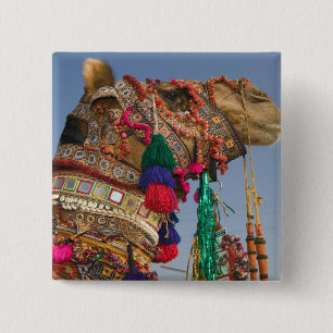 INDIEN, Rajasthan, Pushkar: PUSHKAR KAMELMESSEN, Button