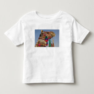 INDIEN, Rajasthan, Pushkar: PUSHKAR-KAMELMESSEN, Kleinkind T-shirt
