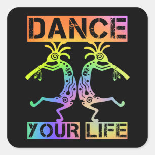 Indigene Amerikaner Kokopelli - Dance Your Life 4 Quadratischer Aufkleber
