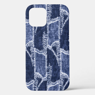 Indigo-Patchwork: Texturierte karierte Eleganz iPhone 12 Hülle