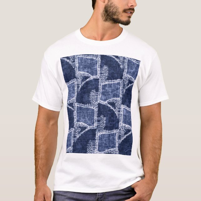 Indigo-Patchwork: Texturierte karierte Eleganz T-Shirt (Vorderseite)