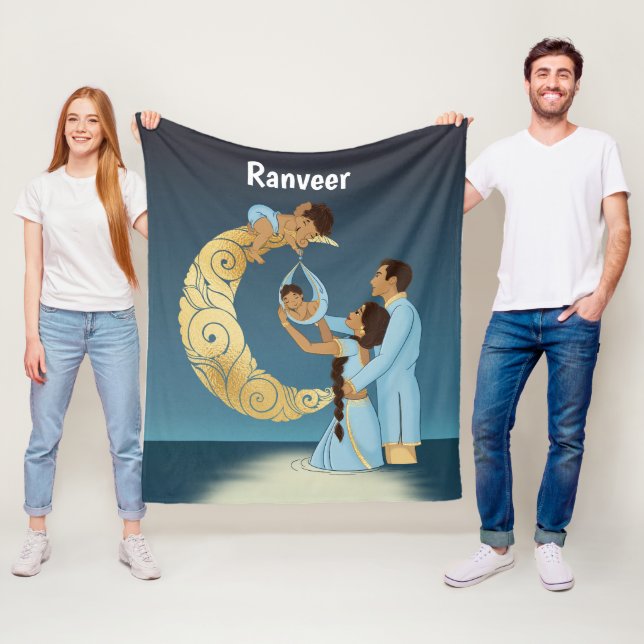 Indische Eltern, die mit einem Kind gesegnet werde Fleecedecke (Beispiel)