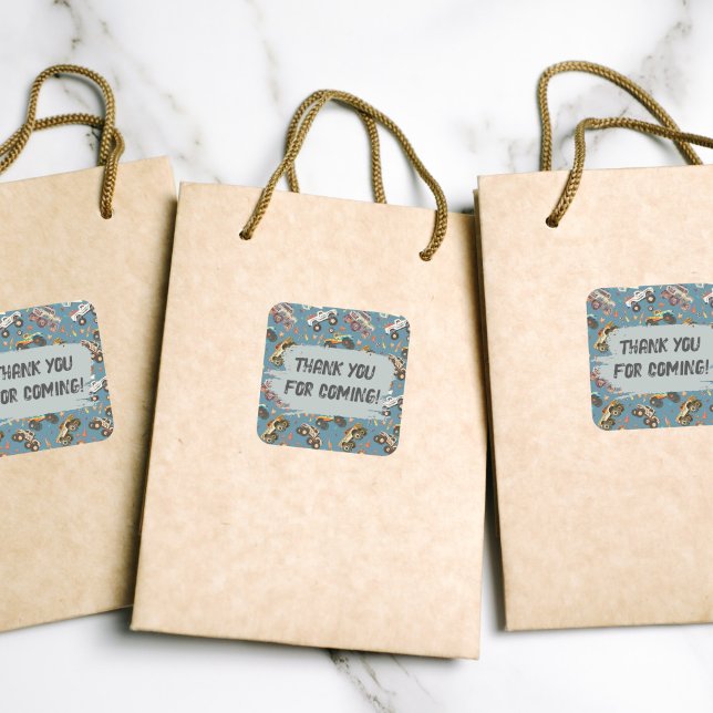 Individuell anpassbare Monster Trucks Racing Birth Quadratischer Aufkleber (Von Creator hochgeladen)